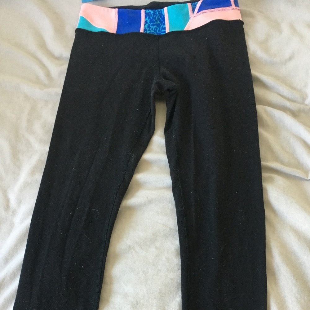 Black Ivivvia Leggings